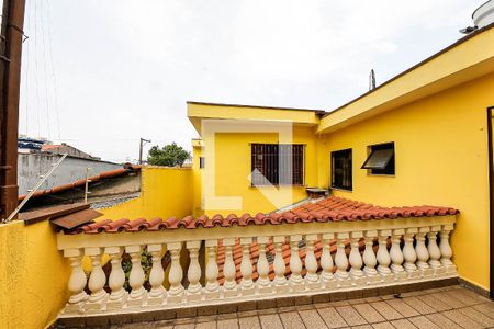 Casa à venda com 200m², 3 quartos e 2 vagas Casa à venda com 200m², 3 quartos e 2 vagasÁrea externa