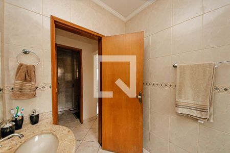 Casa à venda com 275m², 4 quartos e 2 vagasBanheiro 1