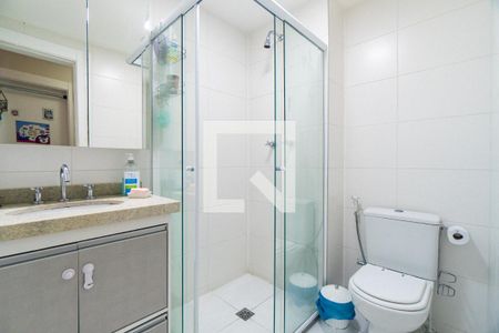 Apartamento à venda com 74m², 2 quartos e 1 vaga Apartamento à venda com 74m², 2 quartos e 1 vagaBanheiro Social