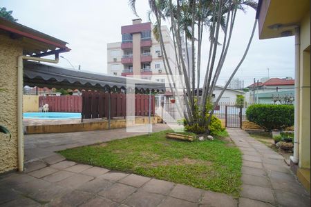 Casa à venda com 330m², 3 quartos e 2 vagas Casa à venda com 330m², 3 quartos e 2 vagasÁrea Externa