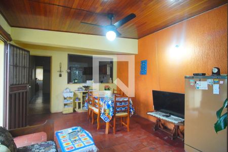 Casa à venda com 330m², 3 quartos e 2 vagas Casa à venda com 330m², 3 quartos e 2 vagasSala 2