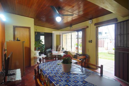 Casa à venda com 330m², 3 quartos e 2 vagas Casa à venda com 330m², 3 quartos e 2 vagasSala 2