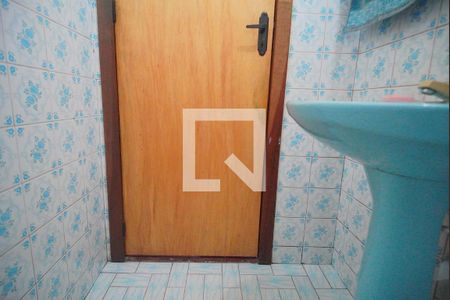 Casa à venda com 330m², 3 quartos e 2 vagas Casa à venda com 330m², 3 quartos e 2 vagasBanheiro 1