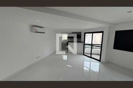 Apartamento para alugar com 110m², 2 quartos e 4 vagas Apartamento para alugar com 110m², 2 quartos e 4 vagasSala