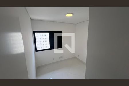 Apartamento para alugar com 110m², 2 quartos e 4 vagas Apartamento para alugar com 110m², 2 quartos e 4 vagasQuarto