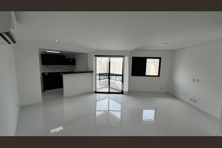Apartamento para alugar com 110m², 2 quartos e 4 vagas Apartamento para alugar com 110m², 2 quartos e 4 vagasSala