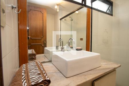 Banheiro 1, pia  de apartamento à venda com 3 quartos, 118m² em Itaim Bibi, São Paulo