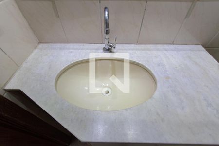 Apartamento à venda com 75m², 3 quartos e 1 vaga Apartamento à venda com 75m², 3 quartos e 1 vagaBanheiro Social