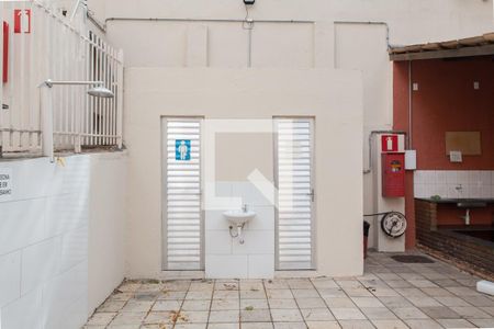 Apartamento à venda com 75m², 3 quartos e 1 vaga Apartamento à venda com 75m², 3 quartos e 1 vagaÁrea comum - Banheiros