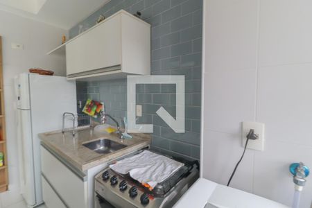 Apartamento para alugar com 70m², 2 quartos e 1 vaga Apartamento para alugar com 70m², 2 quartos e 1 vagaCozinha e Área de Serviço