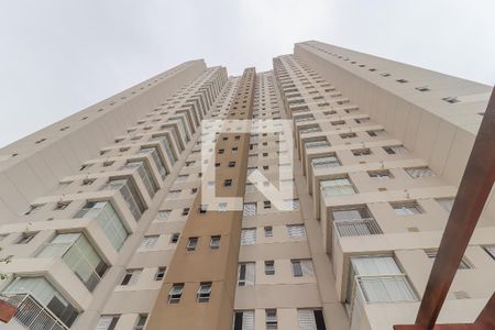 Apartamento para alugar com 70m², 2 quartos e 1 vaga Apartamento para alugar com 70m², 2 quartos e 1 vagaFachada