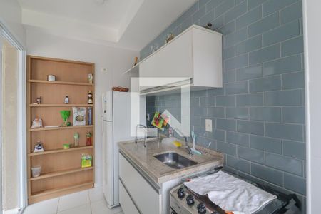 Apartamento para alugar com 70m², 2 quartos e 1 vaga Apartamento para alugar com 70m², 2 quartos e 1 vagaCozinha e Área de Serviço