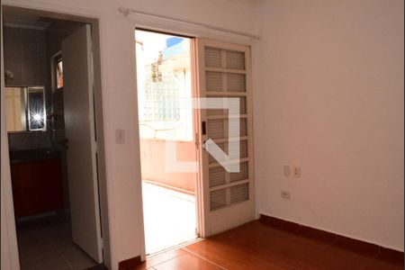 Suíte de casa à venda com 2 quartos, 75m² em Vila Romana, São Paulo