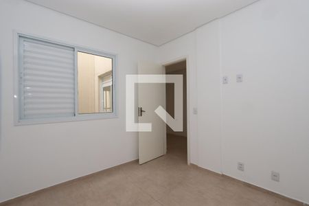 Quarto 1 de apartamento para alugar com 2 quartos, 55m² em Jardim Santa Adélia, São Paulo