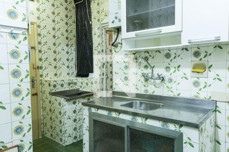 Apartamento à venda com 80m², 2 quartos e sem vagaCozinha