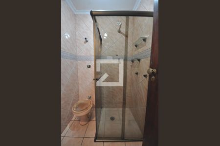 Banheiro da Suíte de casa para alugar com 2 quartos, 100m² em Vila Nilo, São Paulo