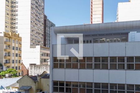 Vista da Sala/Cozinha de apartamento para alugar com 1 quarto, 35m² em Centro Histórico, Porto Alegre