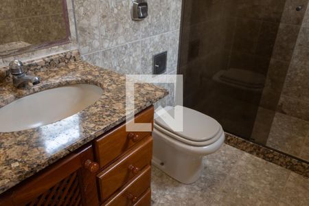 Banheiro de apartamento para alugar com 1 quarto, 52m² em Centro, Rio de Janeiro