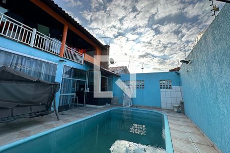 Piscina de casa à venda com 4 quartos, 240m² em São Miguel, São Leopoldo