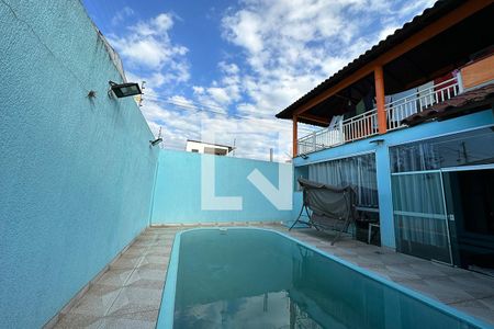 Piscina de casa à venda com 4 quartos, 240m² em São Miguel, São Leopoldo