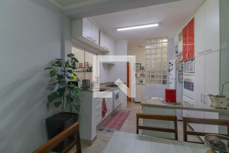 Casa à venda com 180m², 3 quartos e 3 vagasCozinha e Área de Serviço