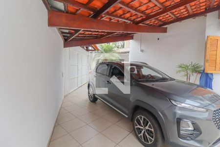 Casa à venda com 180m², 3 quartos e 3 vagasGaragem
