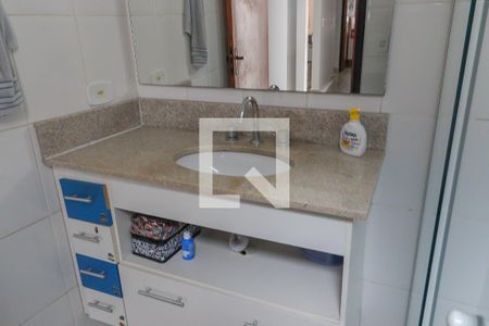 Casa à venda com 180m², 3 quartos e 3 vagasBanheiro