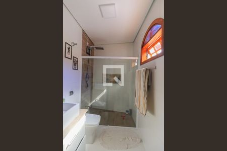 Casa à venda com 180m², 3 quartos e 3 vagasSuíte