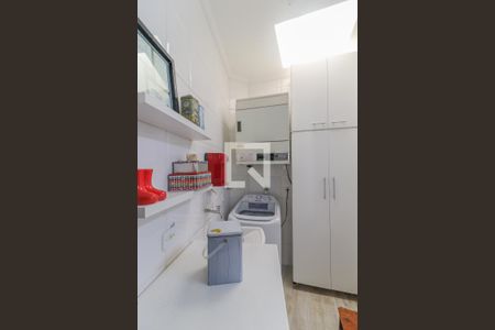 Casa à venda com 180m², 3 quartos e 3 vagasCozinha e Área de Serviço