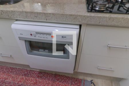 Casa à venda com 180m², 3 quartos e 3 vagasCozinha e Área de Serviço