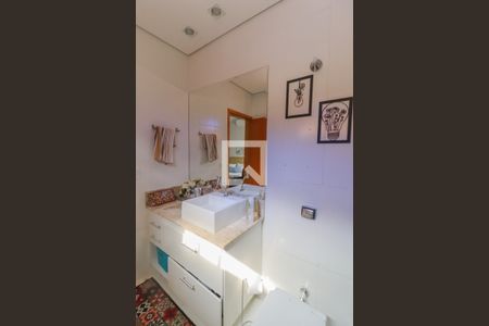 Casa à venda com 180m², 3 quartos e 3 vagasSuíte
