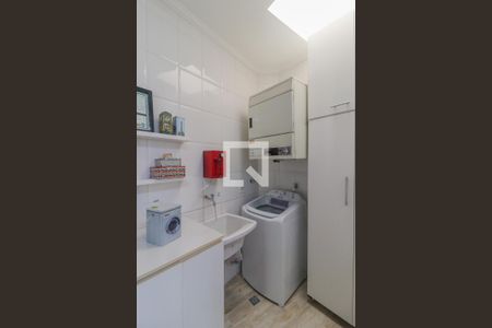 Casa à venda com 180m², 3 quartos e 3 vagasCozinha e Área de Serviço