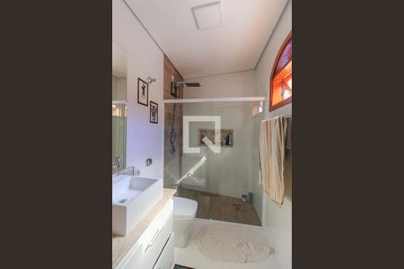 Casa à venda com 180m², 3 quartos e 3 vagasSuíte