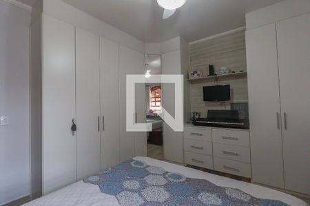 Casa à venda com 180m², 3 quartos e 3 vagasSuíte