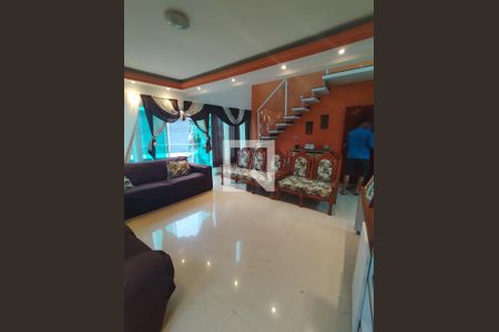 Casa à venda com 280m², 3 quartos e 3 vagasSala de Estar