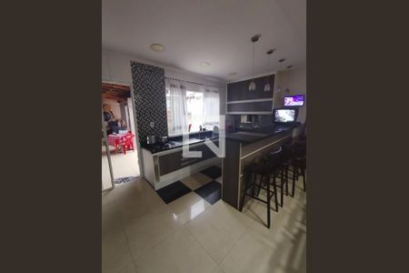 Casa à venda com 280m², 3 quartos e 3 vagasCozinha - Janela