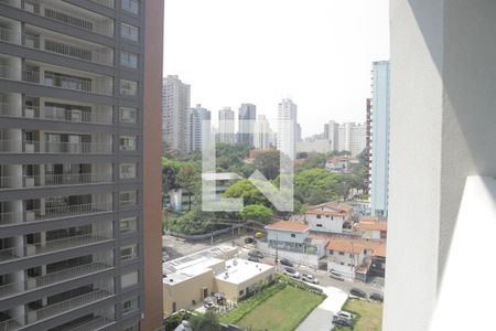 Vista de kitnet/studio à venda com 1 quarto, 26m² em Indianópolis, São Paulo