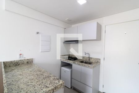 Sala/Cozinha de kitnet/studio à venda com 1 quarto, 32m² em Centro Histórico, Porto Alegre