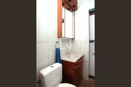 Casa à venda com 300m², 2 quartos e 6 vagasBanheiro Quarto 1 Suíte