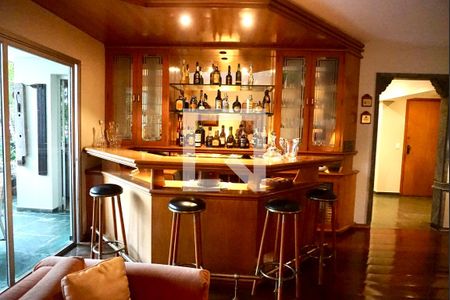 Apartamento à venda com 331m², 4 quartos e 4 vagasSala