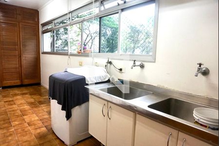 Apartamento à venda com 331m², 4 quartos e 4 vagasÁrea de serviço