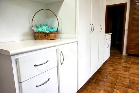 Apartamento à venda com 331m², 4 quartos e 4 vagasÁrea de serviço