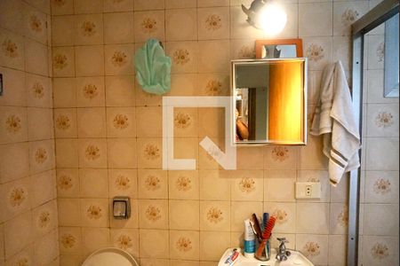 Apartamento à venda com 331m², 4 quartos e 4 vagasBanheiro dependência