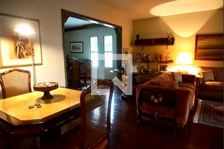 Apartamento à venda com 331m², 4 quartos e 4 vagasSala