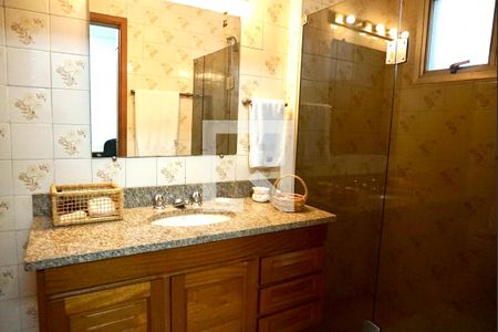 Apartamento à venda com 331m², 4 quartos e 4 vagasBanheiro suite 4