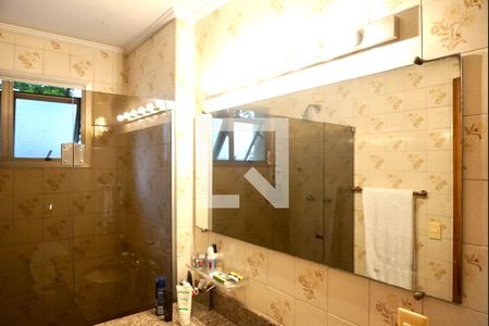 Apartamento à venda com 331m², 4 quartos e 4 vagasBanheiro suite 3