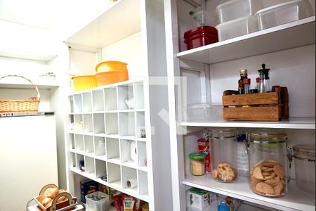 Apartamento à venda com 331m², 4 quartos e 4 vagasDispensa