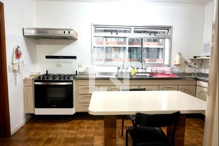 Apartamento à venda com 331m², 4 quartos e 4 vagasCozinha