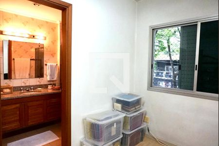 Apartamento à venda com 331m², 4 quartos e 4 vagasSuite 4