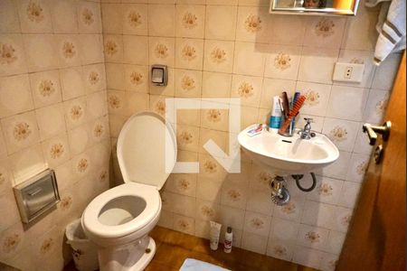 Apartamento à venda com 331m², 4 quartos e 4 vagasBanheiro dependência